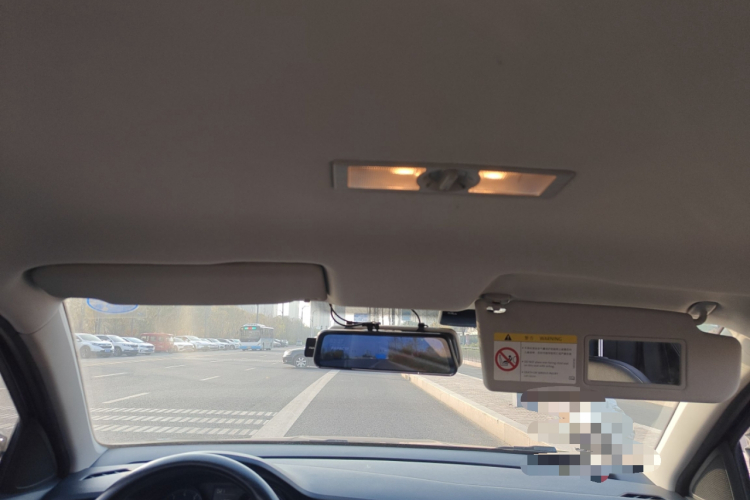 大众 朗逸 2015款 1.6L 手动风尚版中控内饰22