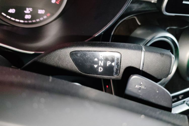 奔驰GLC 2017款 GLC 260 4MATIC 豪华型中控内饰18