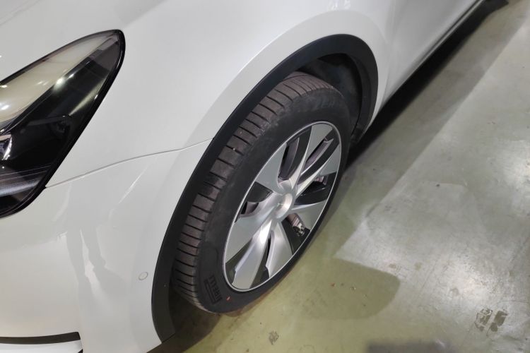 特斯拉 Model Y 2022款 改款 后轮驱动版车身外观6007