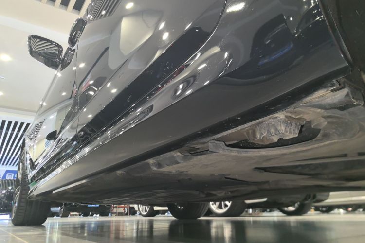 宝马5系 2022款 改款二 525Li M运动套装局部细节9002