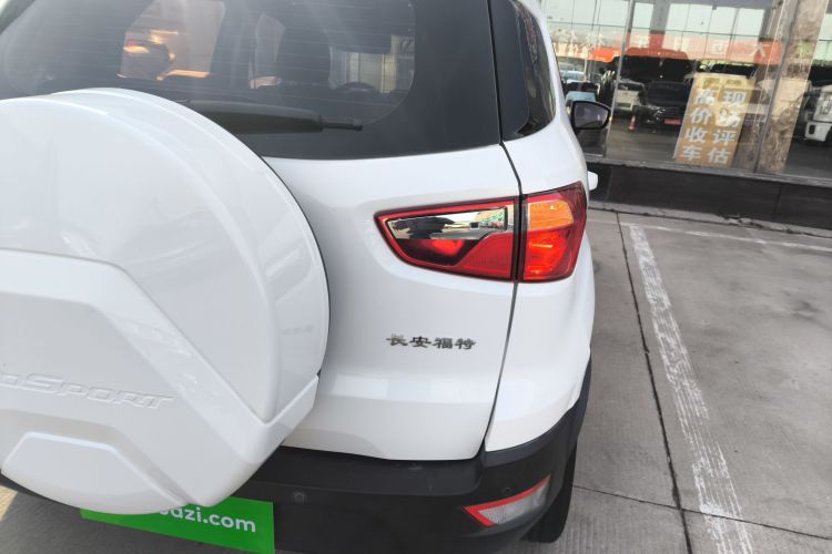 福特 翼搏 2018款 1.5L 自动铂翼型车身外观9