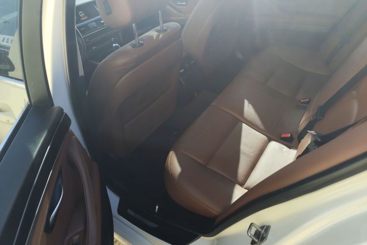 宝马5系(进口) 2014款 520i 典雅型中控内饰21