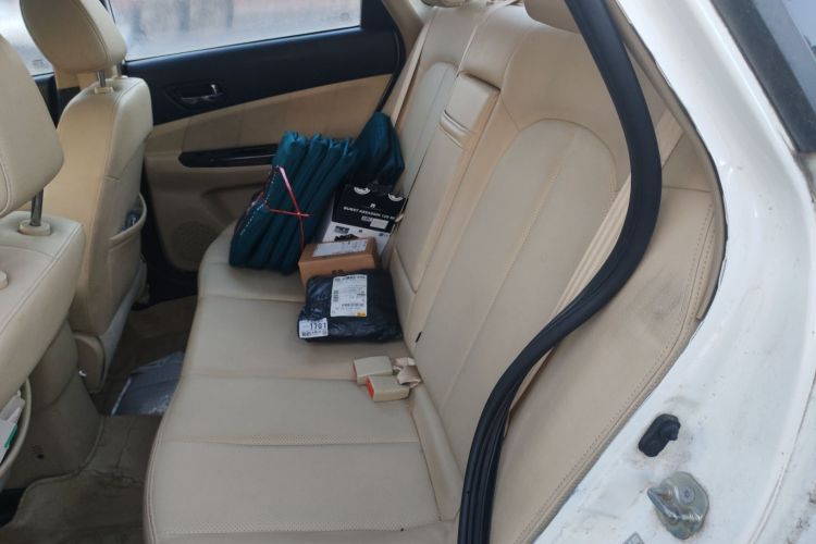 长安 逸动 2015款 1.6L 手动豪华型 国V中控内饰21