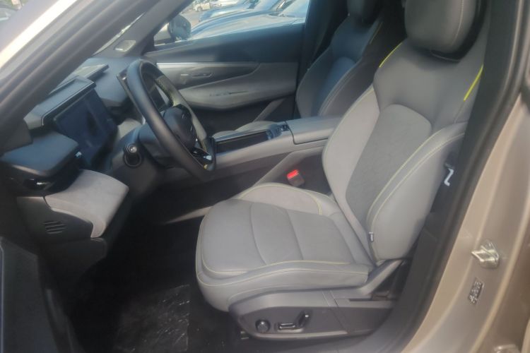 领克08 EM-P 2023款 120km 长续航Halo局部细节19