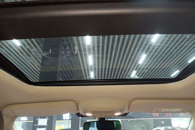 林肯MKC 2019款 2.0T 两驱尊雅版 国VI中控内饰22