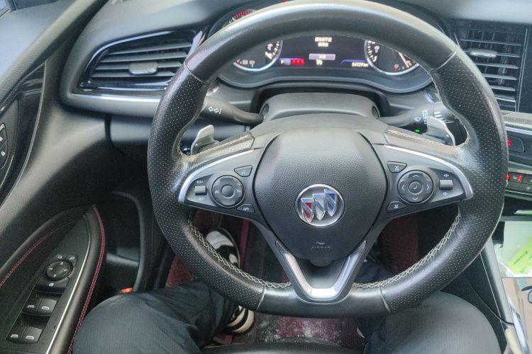 别克 君威 2020款 GS 28T 精英型中控内饰13