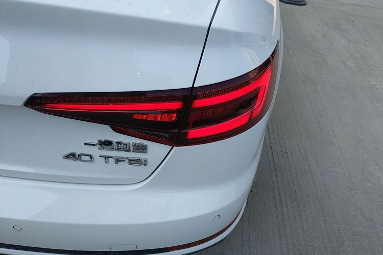 奥迪A4L 2018款 30周年年型 40 TFSI 时尚型车身外观6006