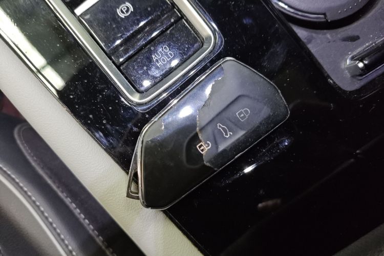 大众 途昂 2021款 330TSI 两驱尊崇豪华版中控内饰11