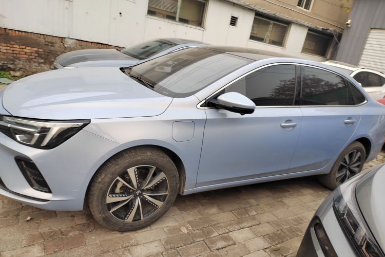 飞凡汽车 飞凡ER6 2021款 新动版 620km 智享版车身外观4