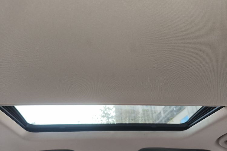 别克 君威 2020款 552T 精英型中控内饰22