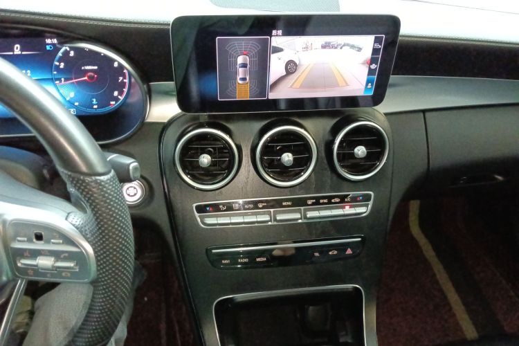 奔驰C级 2021款 C 200 L 时尚型运动版中控内饰16