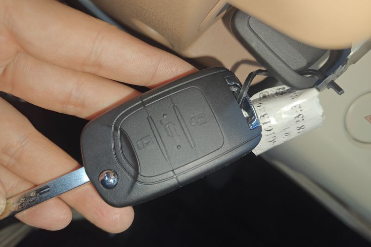 五菱汽车 宏光MINIEV 2024款 第三代 215km 青春版中控内饰7001