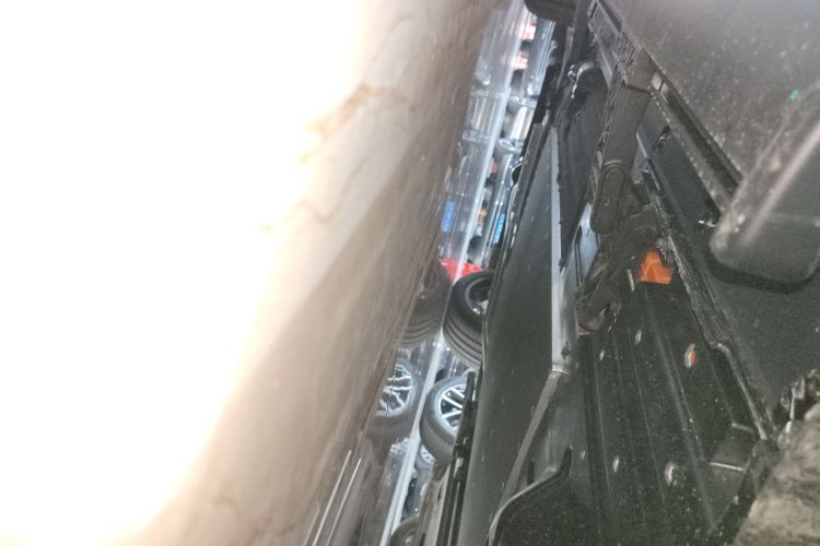 理想汽车 理想L9 2024款 Ultra局部细节9002