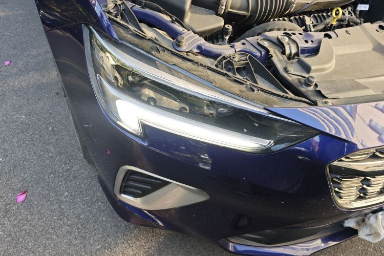 别克 君威 2020款 GS 28T 尊贵型车身外观8