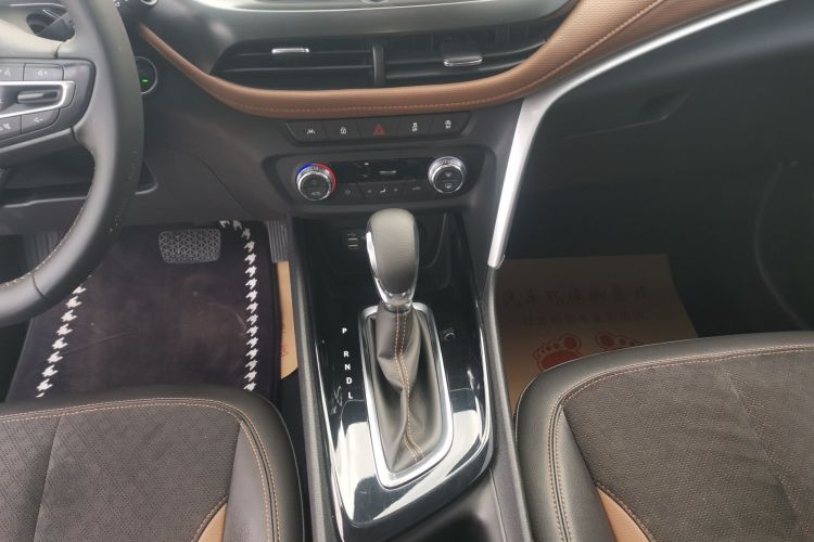 别克 昂科拉 2021款 332T CVT豪华型局部细节18