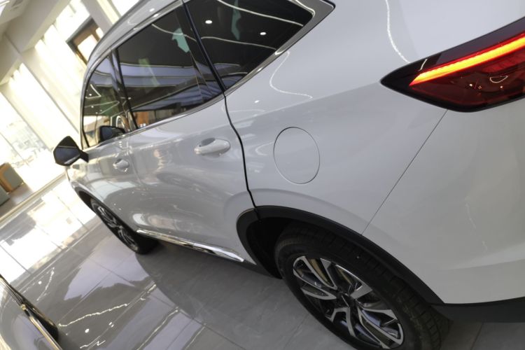 哈弗H6 2024款 1.5T 两驱经典版车身外观4