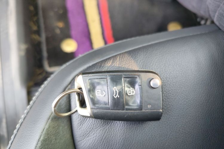 大众 途观L 2018款 改款 330TSI 自动两驱豪华版中控内饰7001