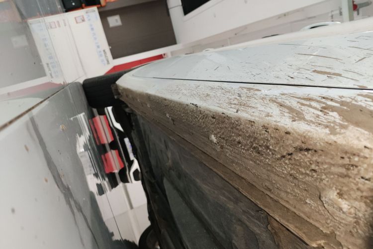 别克GL6 2021款 323T 轻混动互联豪华型机舱底盘29