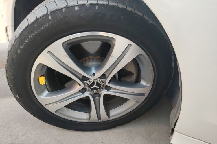 奔驰C级 2019款 C 260 L 运动版车身外观6007