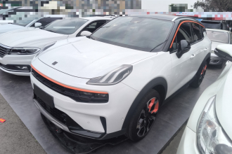 领克06 2021款 1.5T Shero粉色特别版