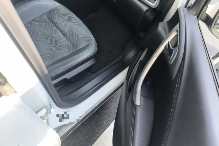 别克 英朗 2014款 XT 1.6L 自动时尚版局部细节9005