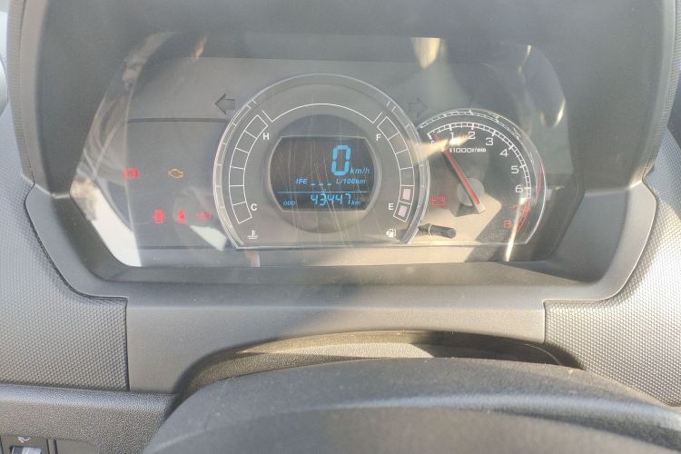 长城M4 2014款 1.5L 手动舒适型中控内饰14