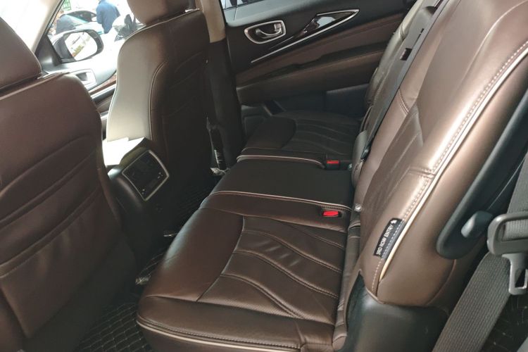 英菲尼迪QX60(进口) 2018款 2.5 S/C Hybrid 两驱卓越版 国VI中控内饰21