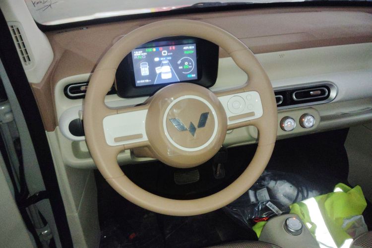 五菱汽车 宏光MINIEV 2024款 第三代 215km 青春版中控内饰12