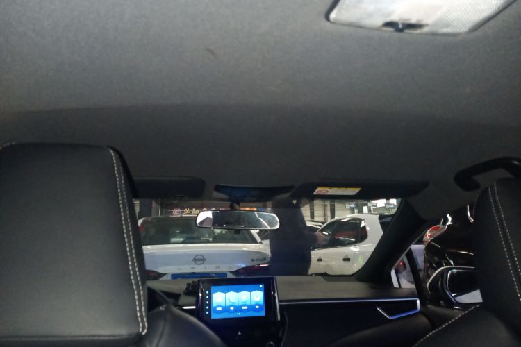 丰田 雷凌 2022款 TNGA 1.5L CVT进取版中控内饰22