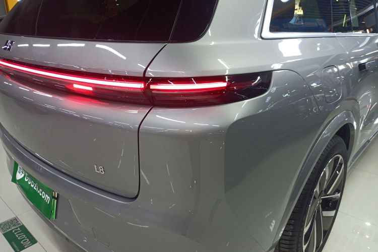 理想汽车 理想L8 2024款 Ultra车身外观9