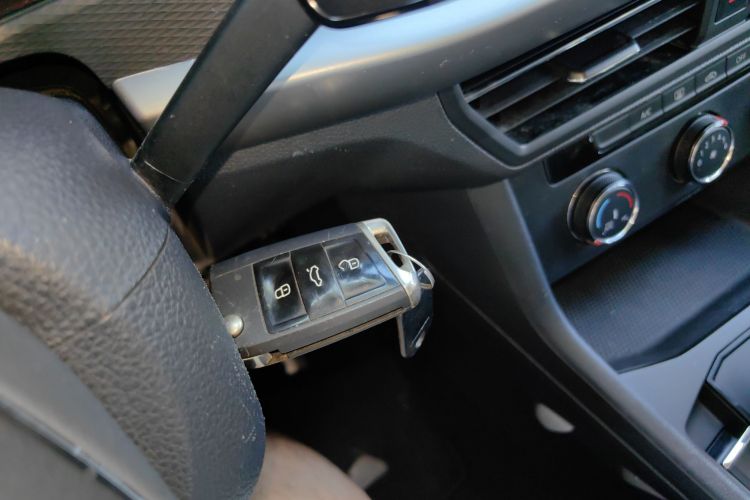 大众 朗逸 2021款 1.5L 自动风尚版中控内饰11