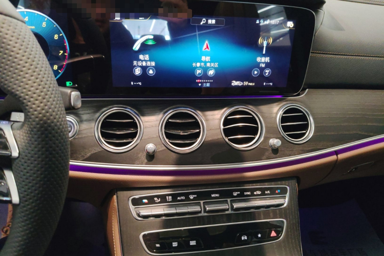 奔驰E级 2021款 改款 E 300 L 运动时尚型中控内饰16