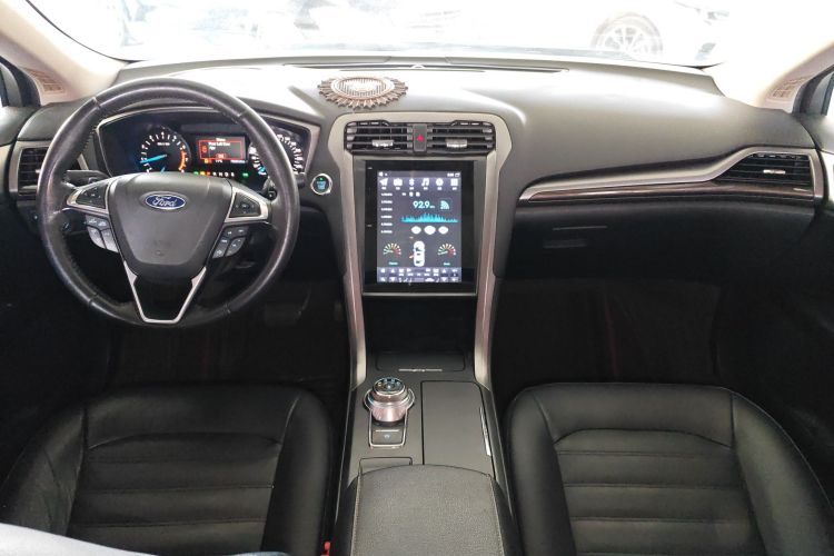 福特 蒙迪欧 2018款 EcoBoost 180 时尚型中控内饰12