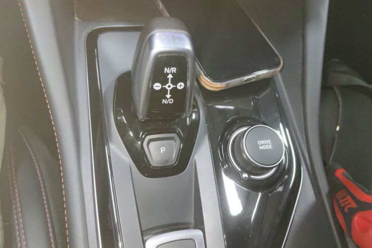 领克02 2022款 2.0TD DCT耀Pro中控内饰18