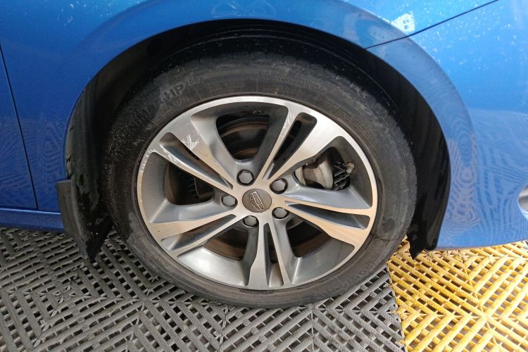 吉利汽车 缤瑞 2018款 14T CVT缤致版车身外观10