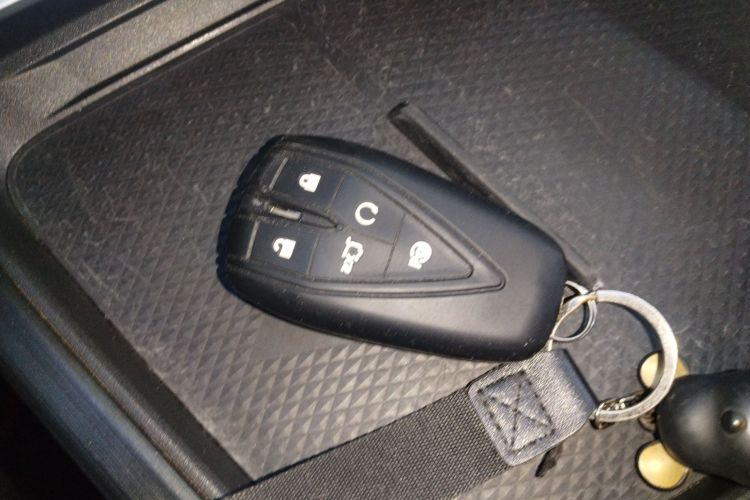 长安UNI-T 2020款 1.5T 旗舰型中控内饰7001