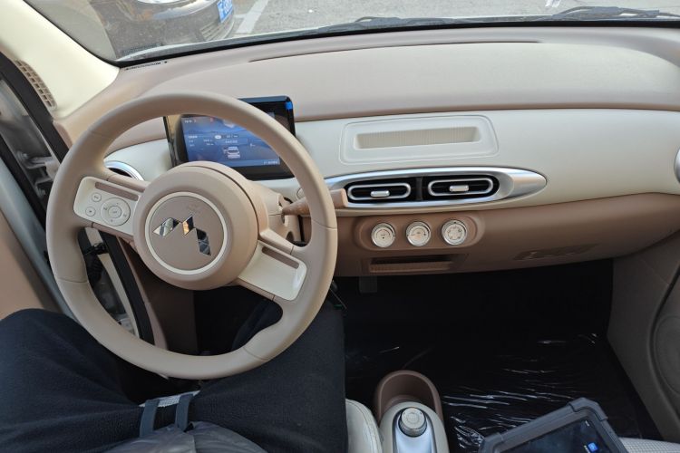 五菱汽车 宏光MINIEV 2025款 四门版 进阶款中控内饰12