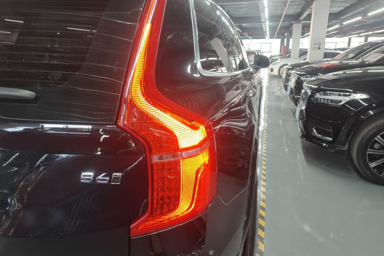 沃尔沃XC90 2021款 B6 智雅豪华版 7座车身外观6006