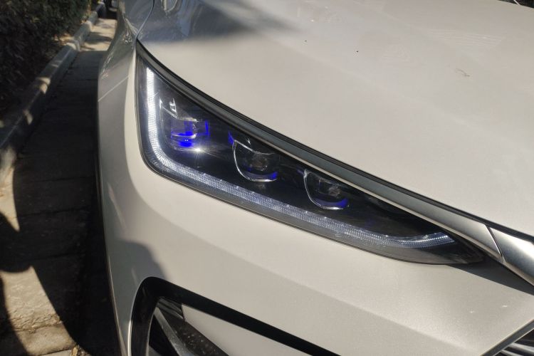 比亚迪 唐新能源 2021款 DM-i 112KM 尊荣型车身外观6006