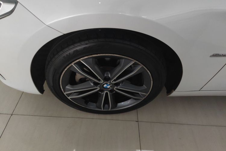 宝马1系 2018款 118i 运动型车身外观6007