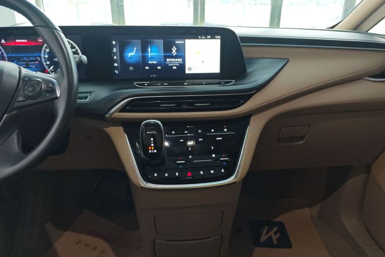 别克GL8 2020款 ES陆尊 653T 豪华型中控内饰16