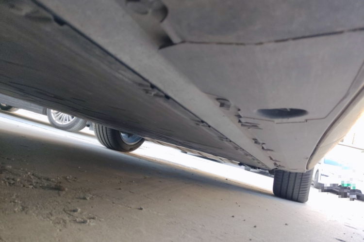 小鹏G9 2022款 650 性能版Pro局部细节9002