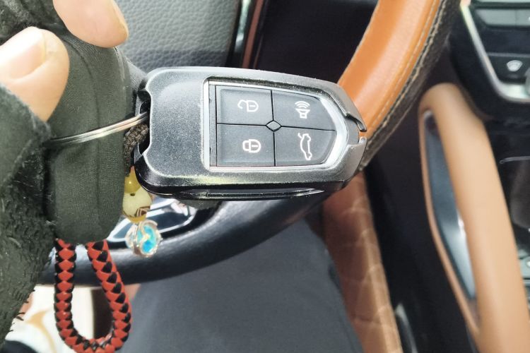 宝沃BX7 2016款 28T 两驱豪华版 5座中控内饰11