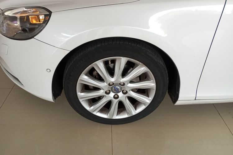 沃尔沃V40 2015款 1.6T 智雅版车身外观6007