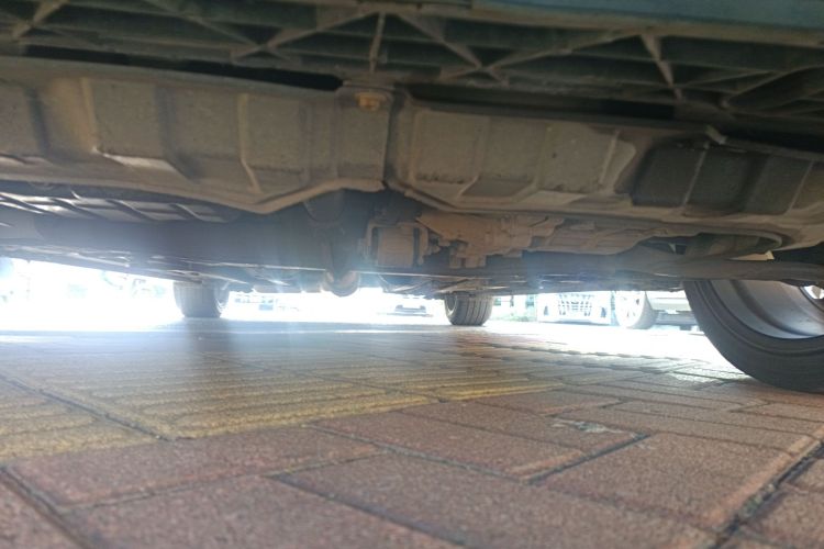 现代 Veloster飞思 2012款 1.6T 自动尊享版局部细节9008