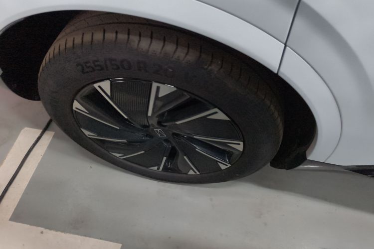 阿维塔07 2024款 Max纯电版车身外观6008