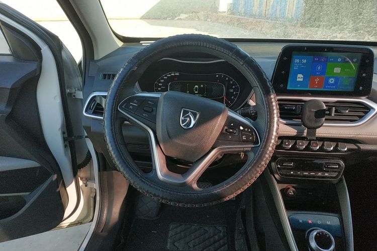 宝骏510 2017款 1.5L 自动时尚型中控内饰13