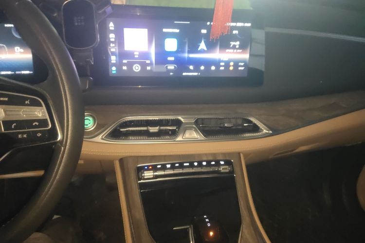 蓝电E5 2023款 1.5L DE-i 100KM畅享型 7座中控内饰16