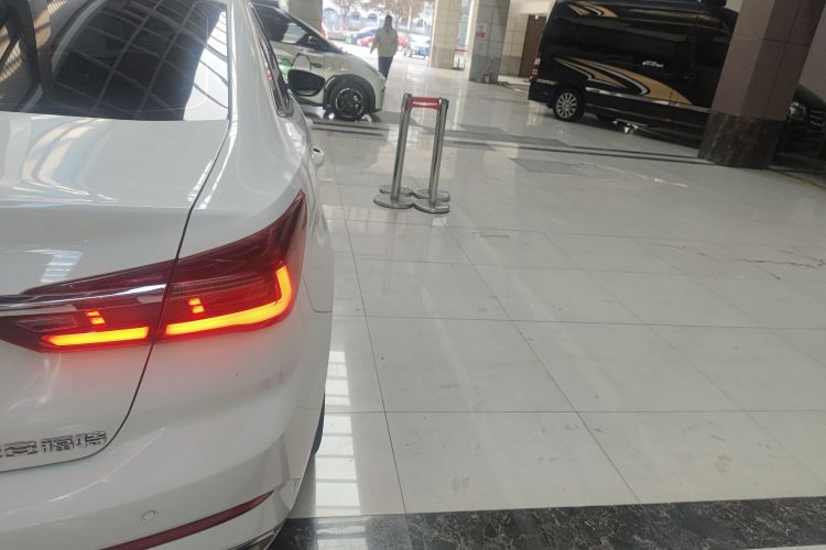 福特 福睿斯 2021款 1.5L 自动钻石版车身外观9