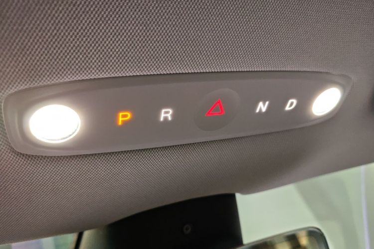 特斯拉 Model 3 2023款 后轮驱动版中控内饰18